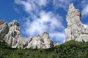 We are continually refining and adding to our portfolio of Nice Places to stay in Italy, so visit our site regularly to find somewhere just that little bit special. All our places to stay are presented with photos and descriptions taken and selected by us personally to give an impression as true to the reality as we can. All places are chosen by our team here in Italy for their combination of price, quality, charm and location. We work in partnership with family run hotels, guest houses and self-catering accommodations. This is NOT an unverified 'web portal' or online directory - we select only those places which we believe make excellent places to base a 1 week holiday or longer.